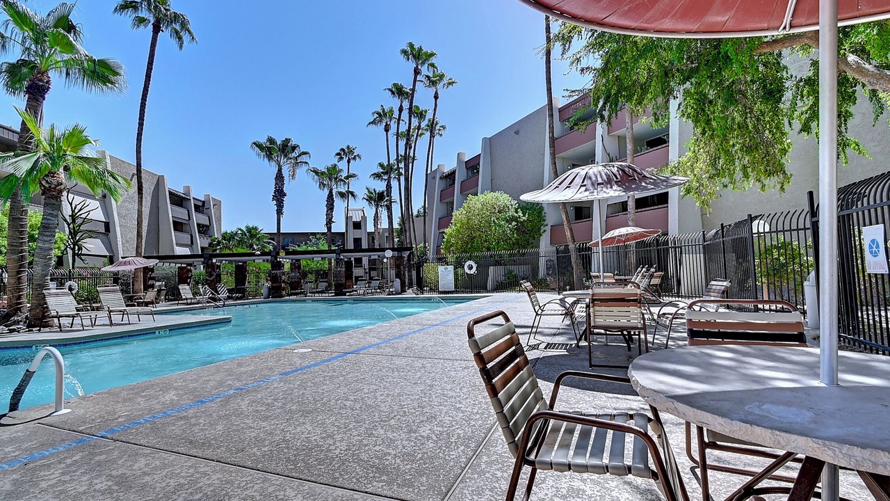 Photo of Outdoor in Entertainment District