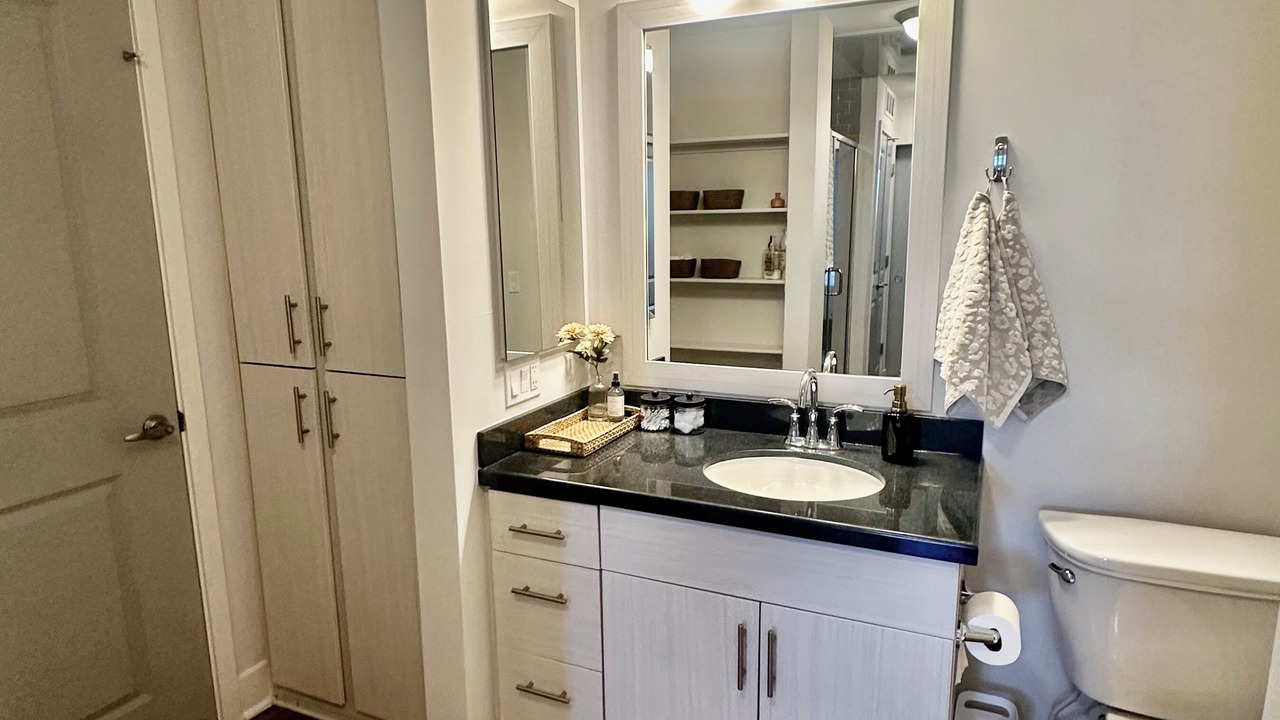 Photo of Bathroom in Entertainment District