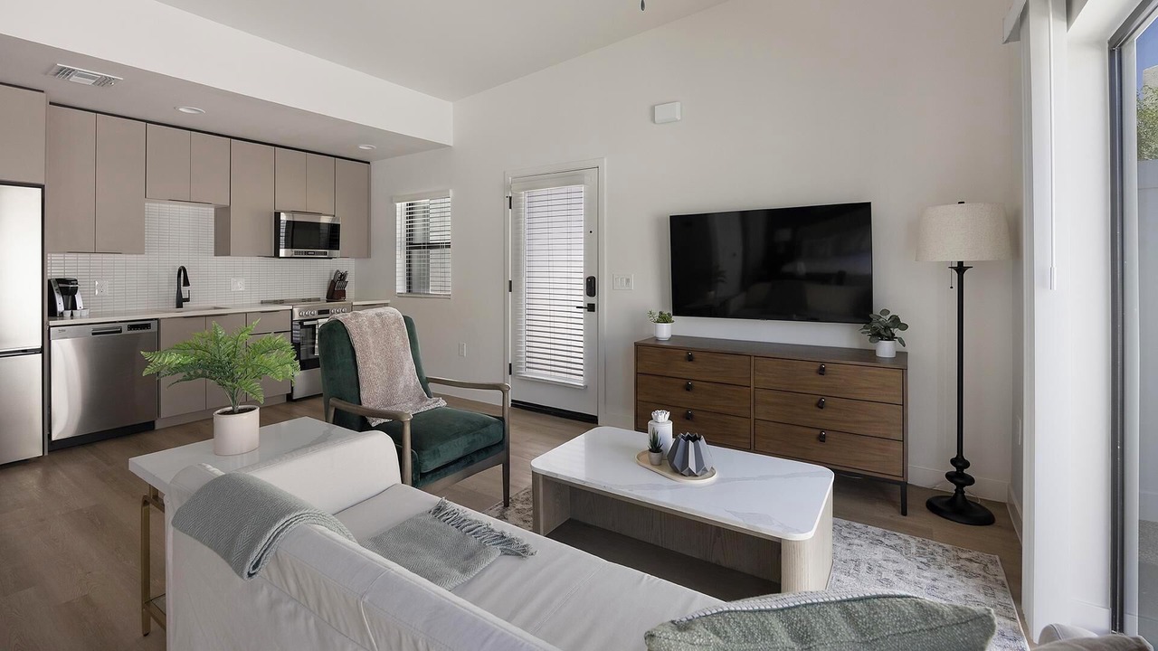 Photo of Livingroom in North Mountain