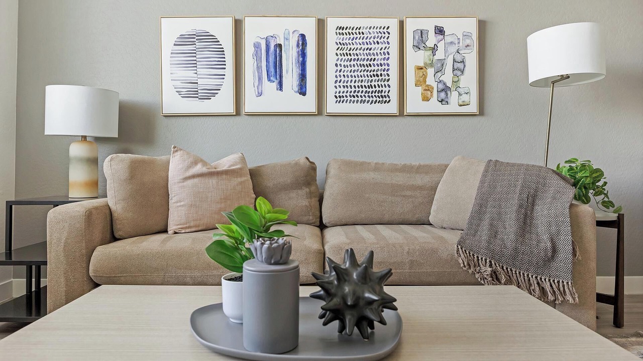 Photo of Livingroom in Maryvale Village