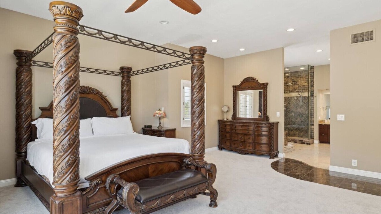 Photo of Bedroom in Moon Mountain Vistas
