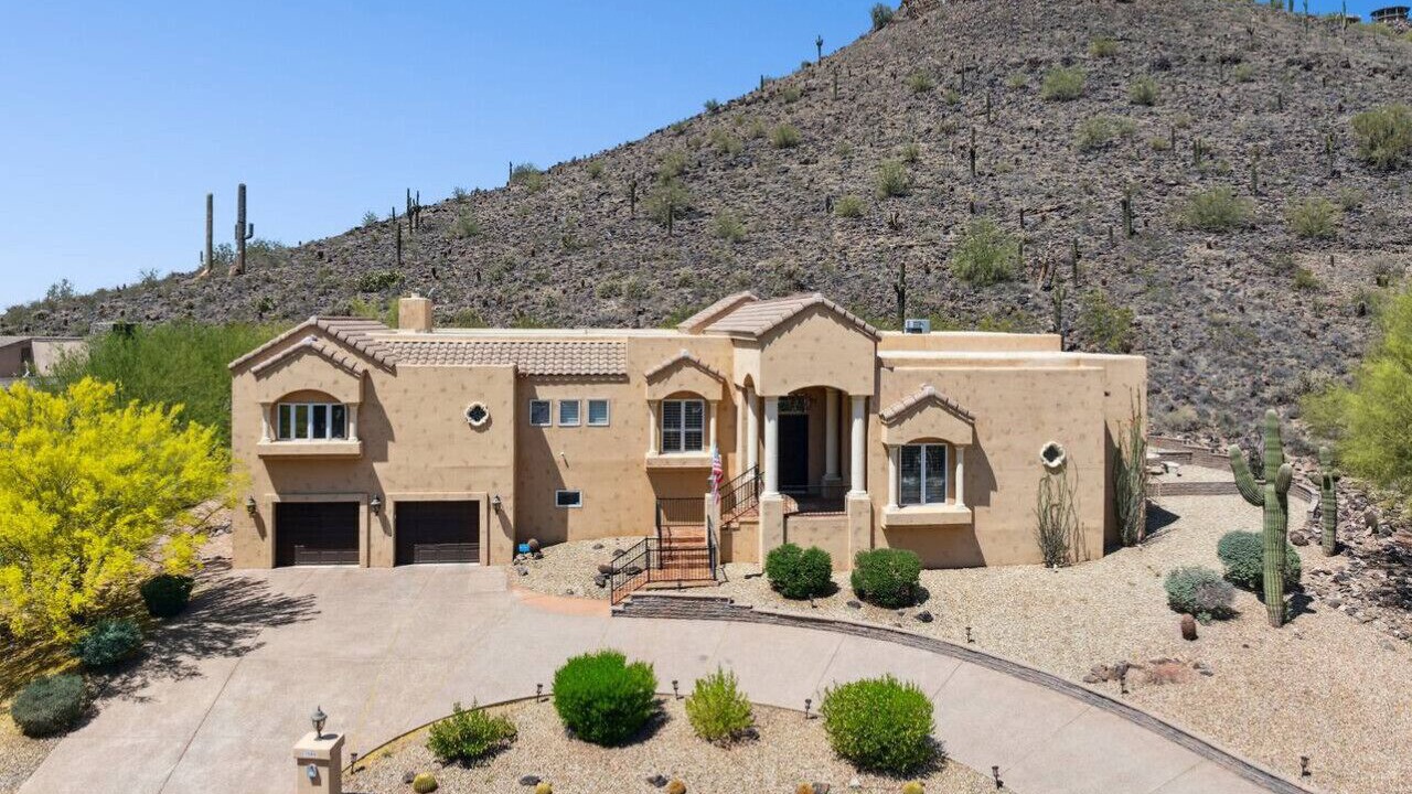 Photo of Outdoor in Moon Mountain Vistas