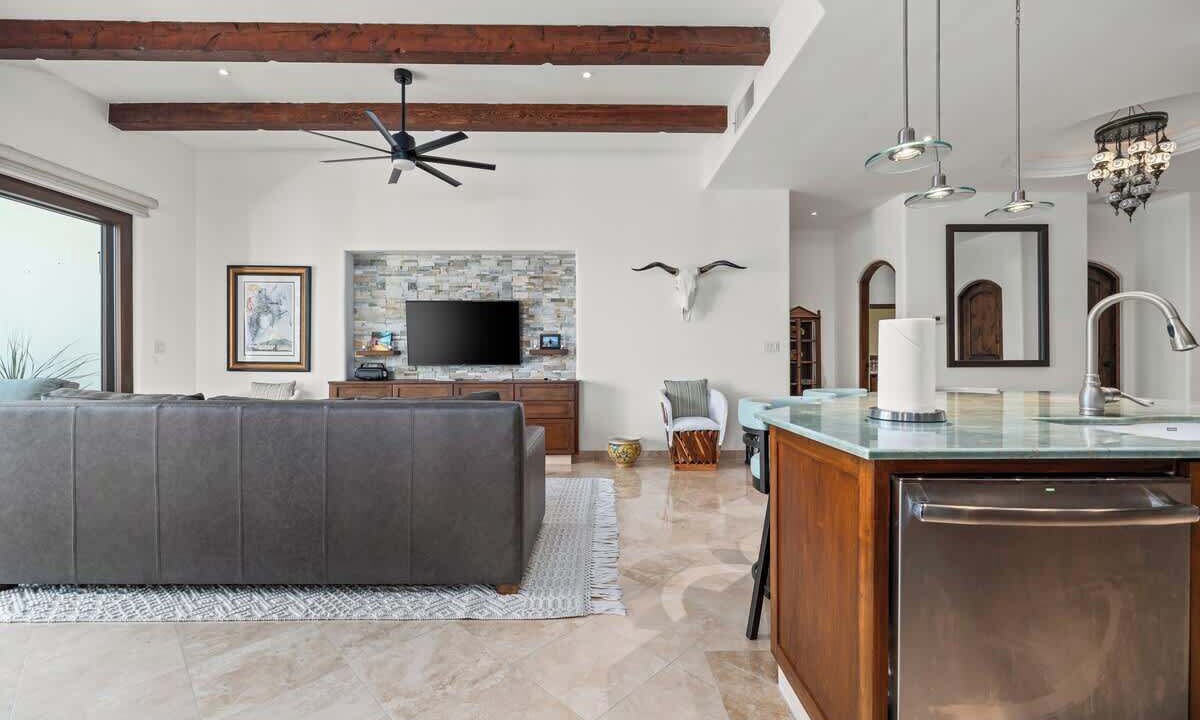 Photo of Livingroom in Buzzards