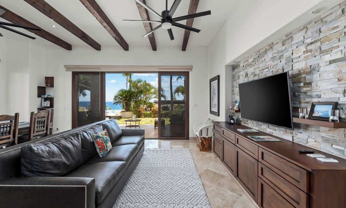 Photo of Livingroom in Buzzards