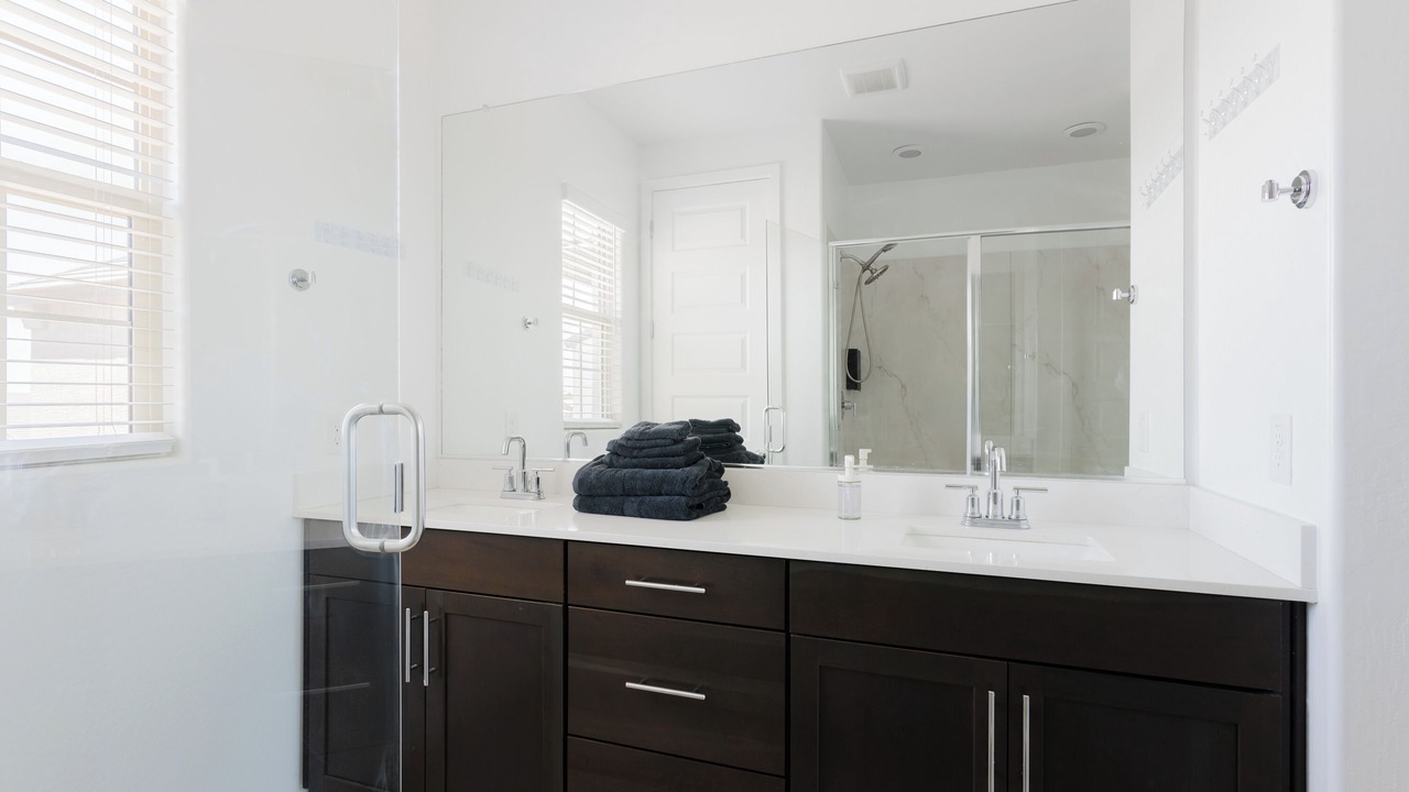 Photo of Bathroom in South Mountain