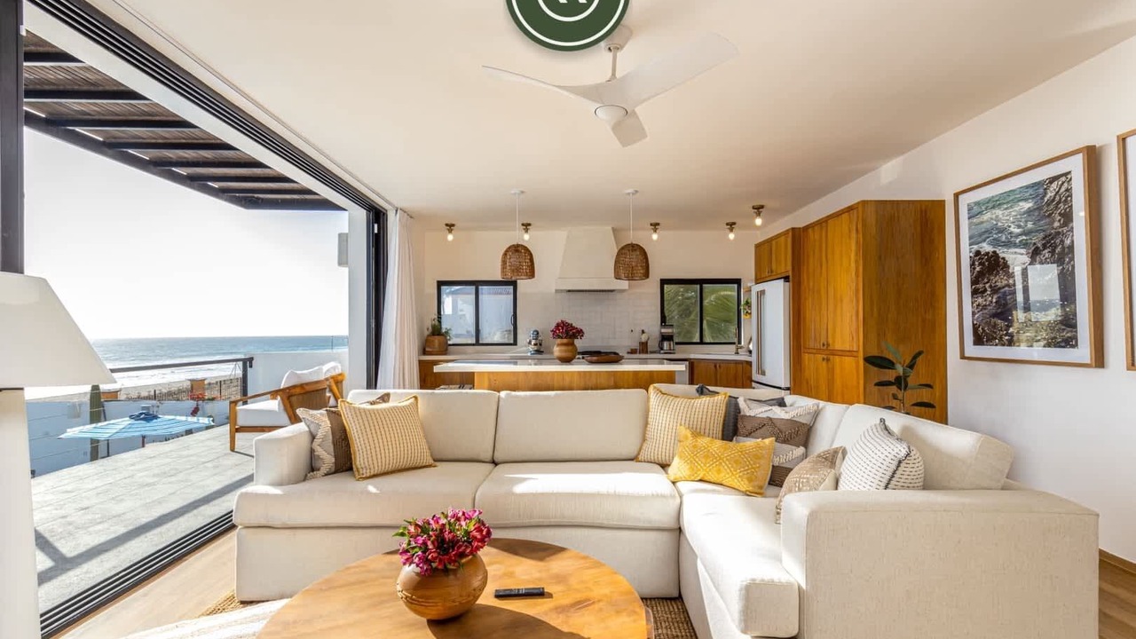 Photo of Livingroom in Cerritos