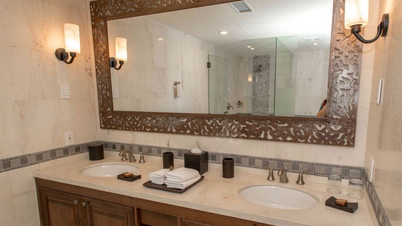 Photo of Bathroom in Marina