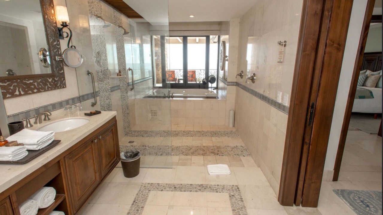 Photo of Bathroom in Marina