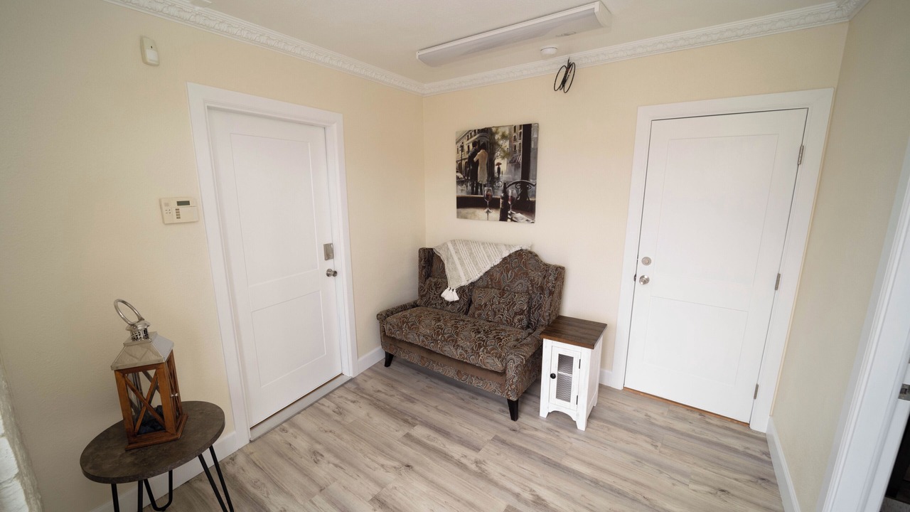 Photo of Livingroom in Globe