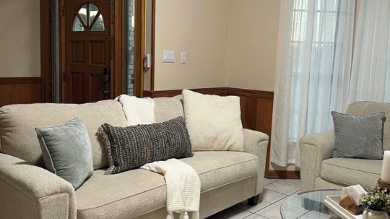 Photo of Livingroom in Brownsville