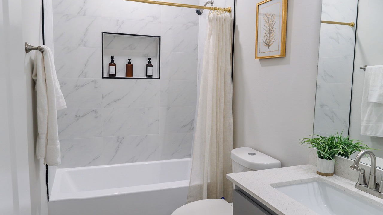 Photo of Bathroom in Brownsville