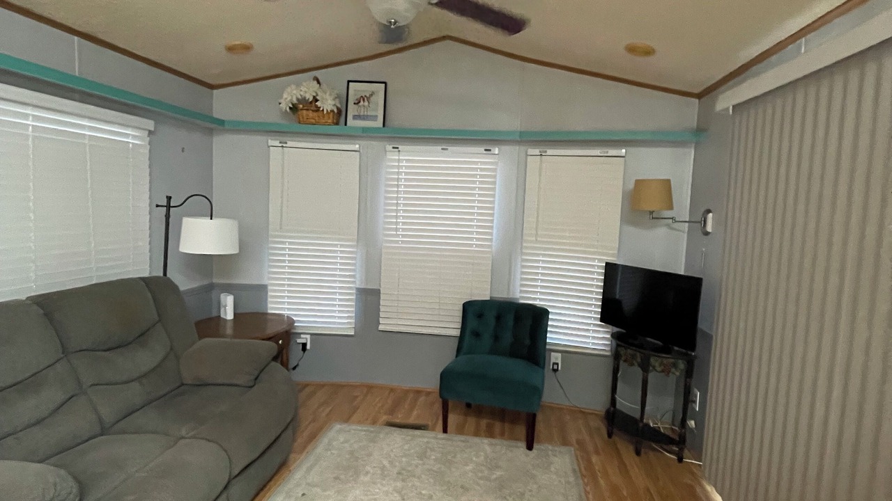 Photo of Livingroom in Arizona City
