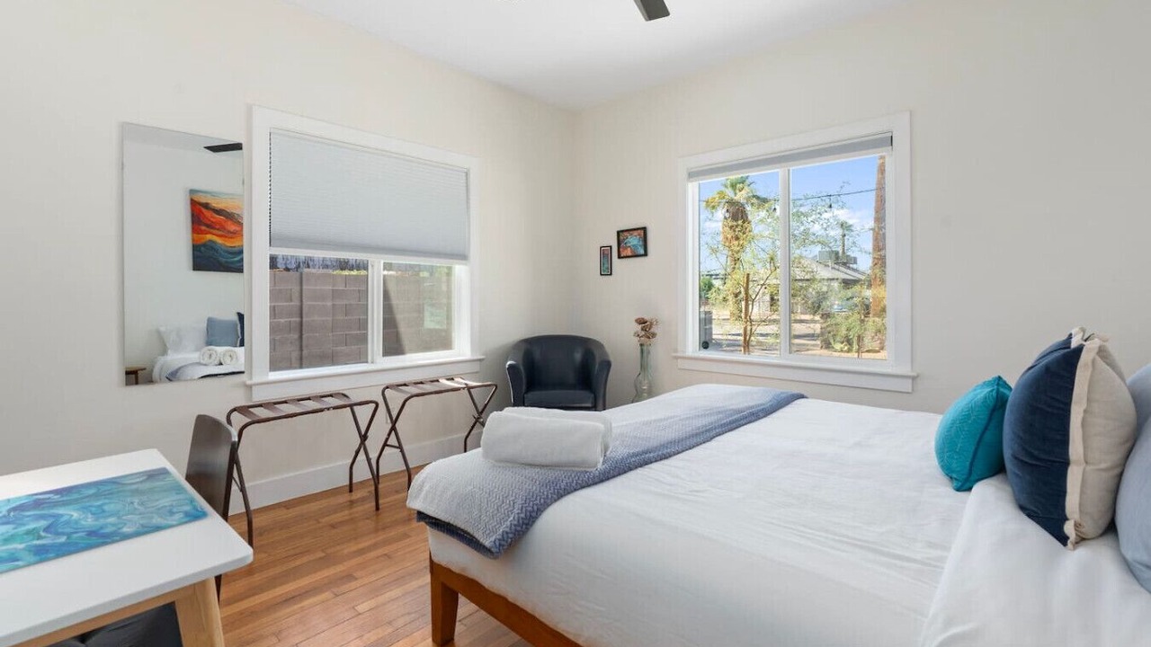 Photo of Bedroom in Garfield