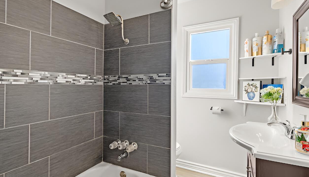 Photo of Bathroom in Ontario