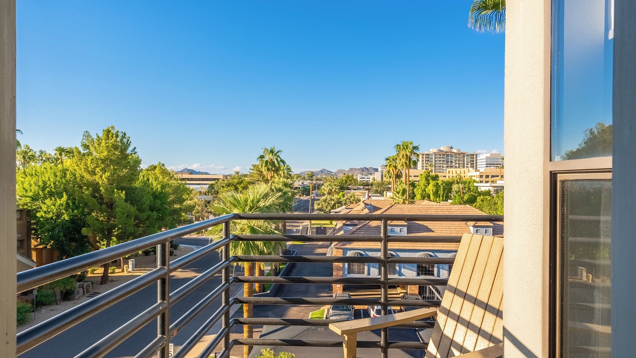 Photo of Patio Balcony in Camelback East