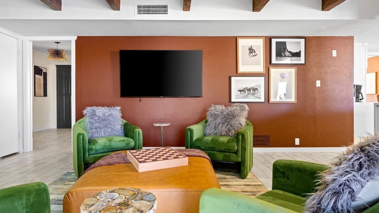 Photo of Livingroom in Tatum Mountain Estates