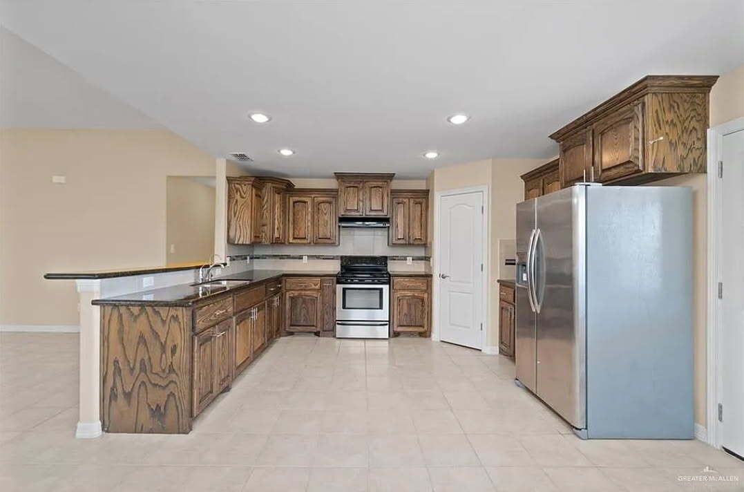 Photo of Kitchen in Edinburg