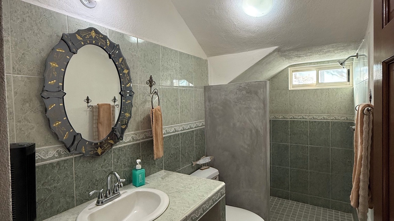 Photo of Bathroom in Los Barriles
