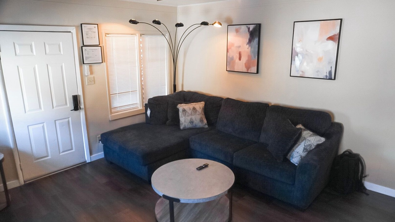 Photo of Livingroom in Governmental Mall