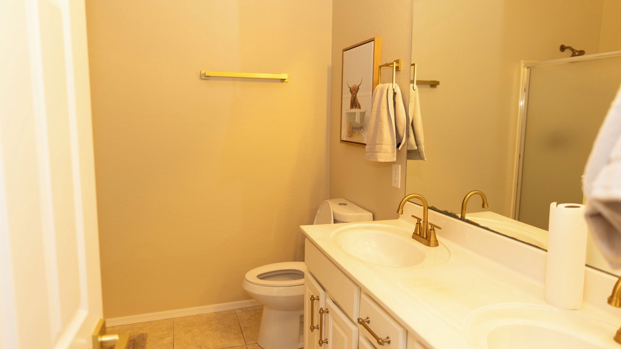 Photo of Bathroom in Rogers Ranch