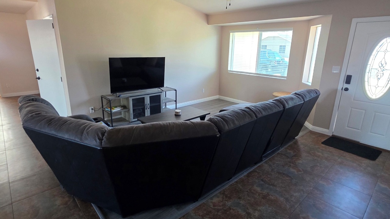 Photo of Livingroom in East Mesa
