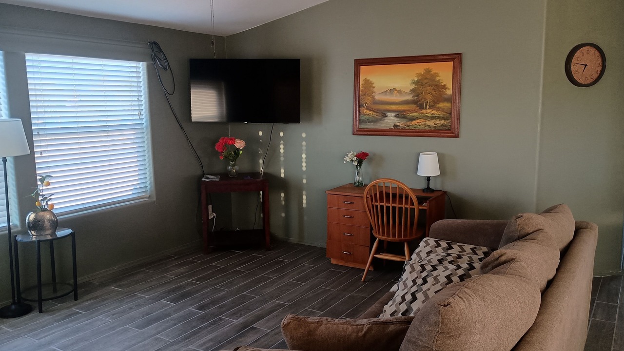 Photo of Livingroom in Picture Rocks