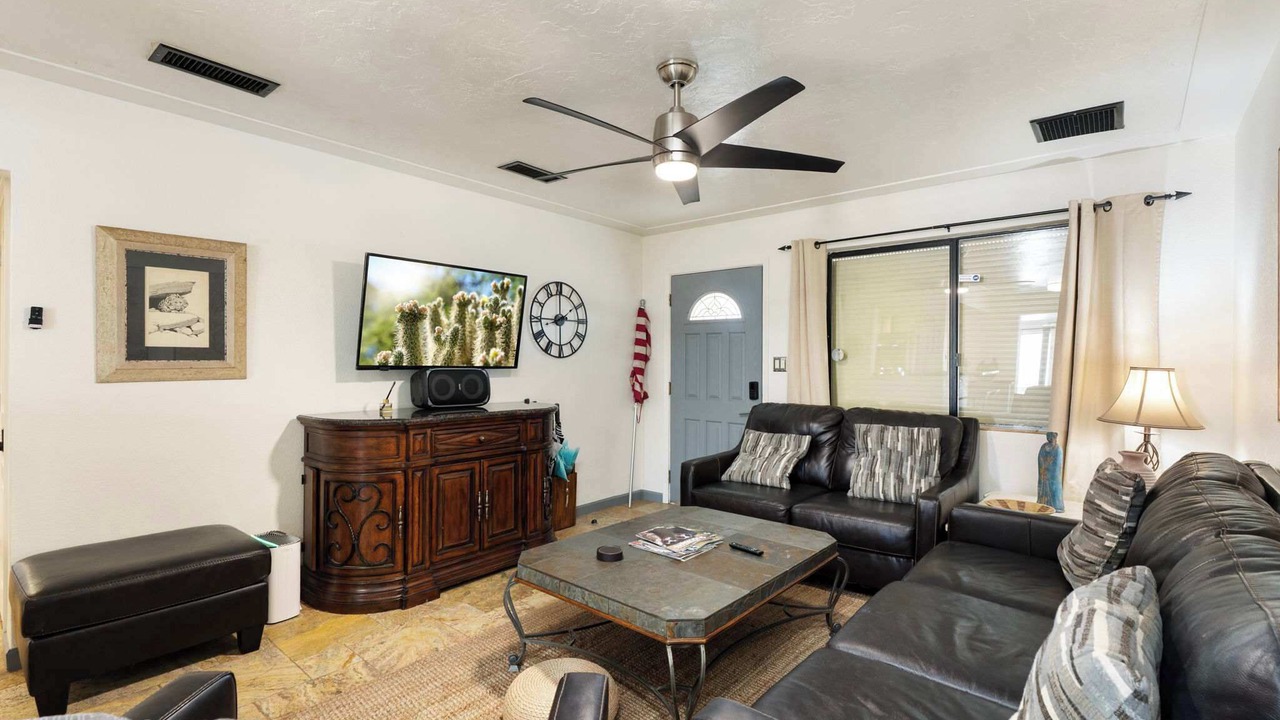 Photo of Livingroom in Alhambra