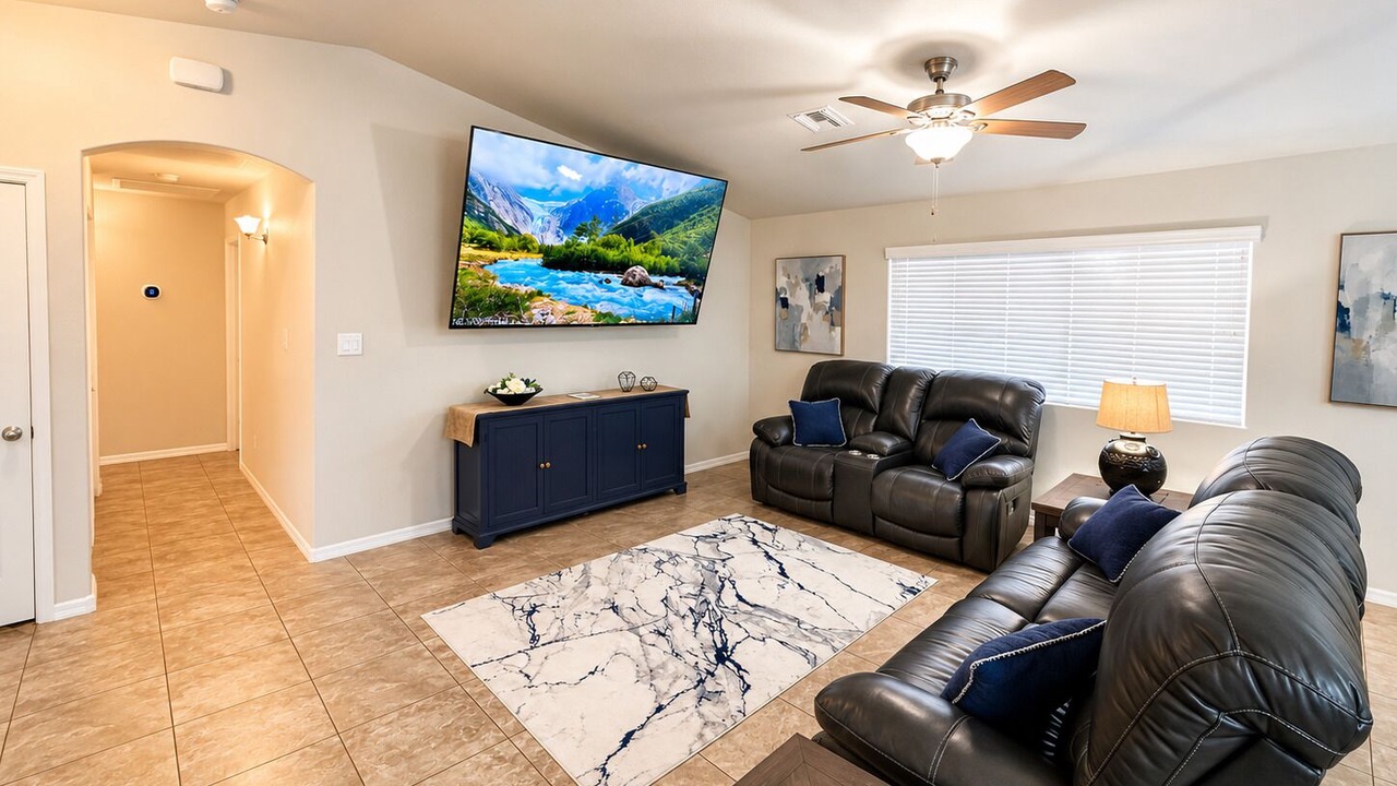 Photo of Livingroom in Fortuna Foothills