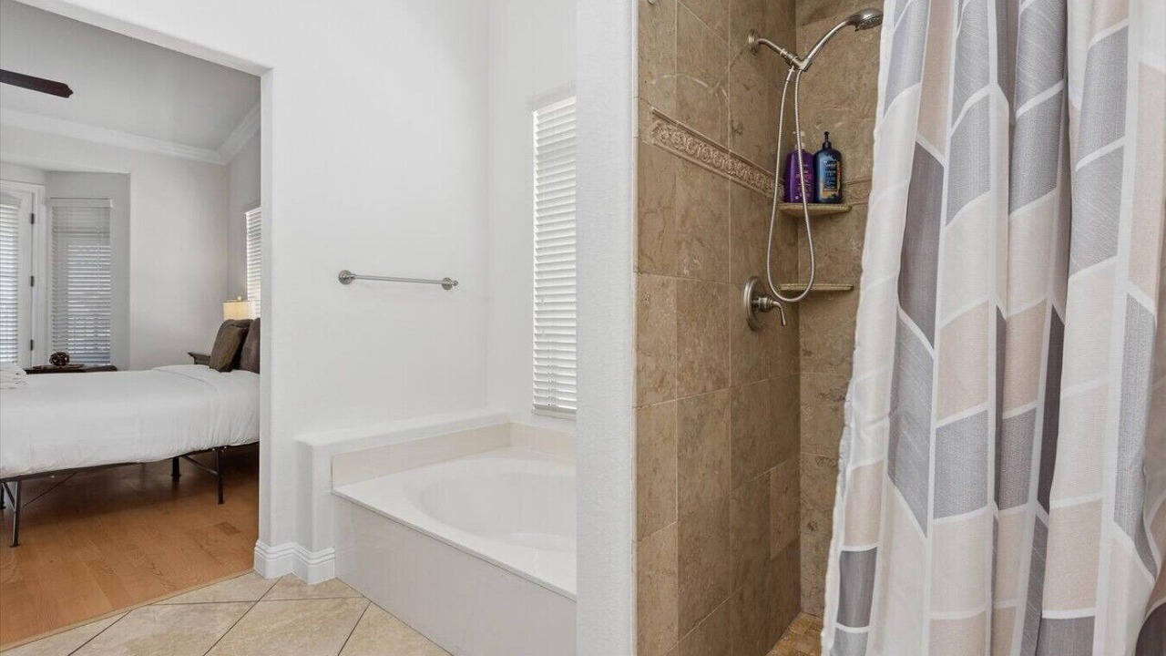 Photo of Bathroom in Arrowhead Lakes
