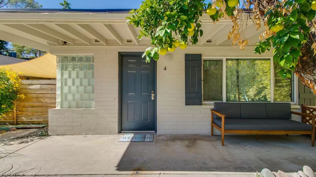 Photo of Patio Balcony in Ocotillo Manor