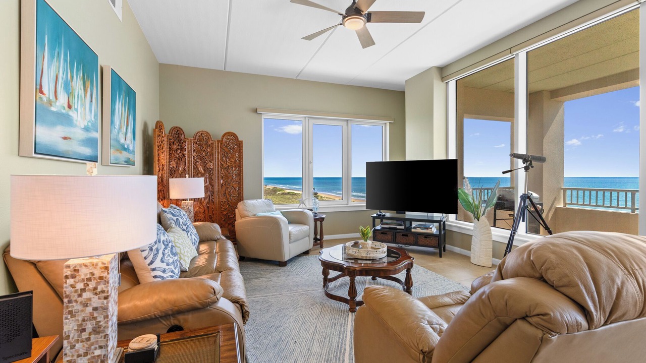 Photo of Livingroom in The Shores