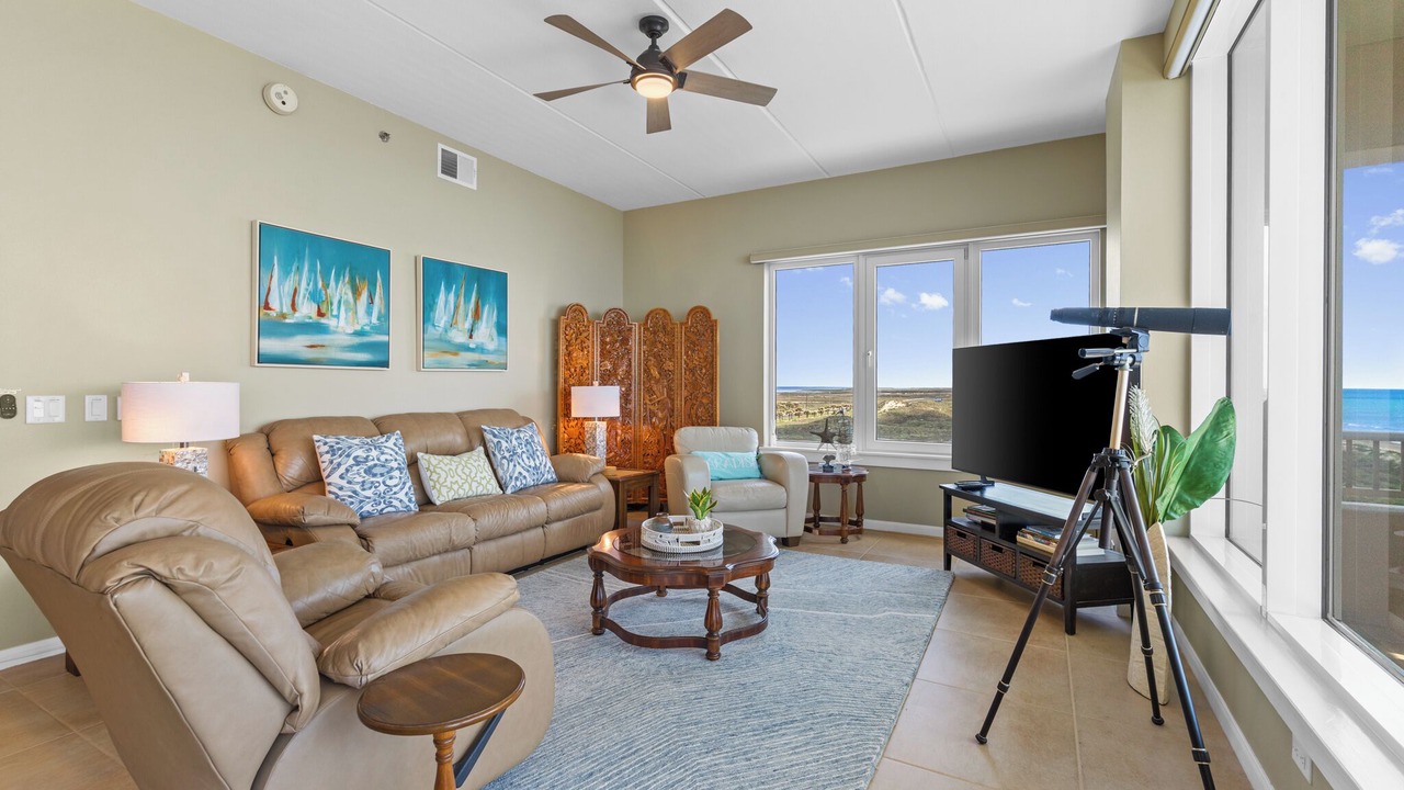 Photo of Livingroom in The Shores