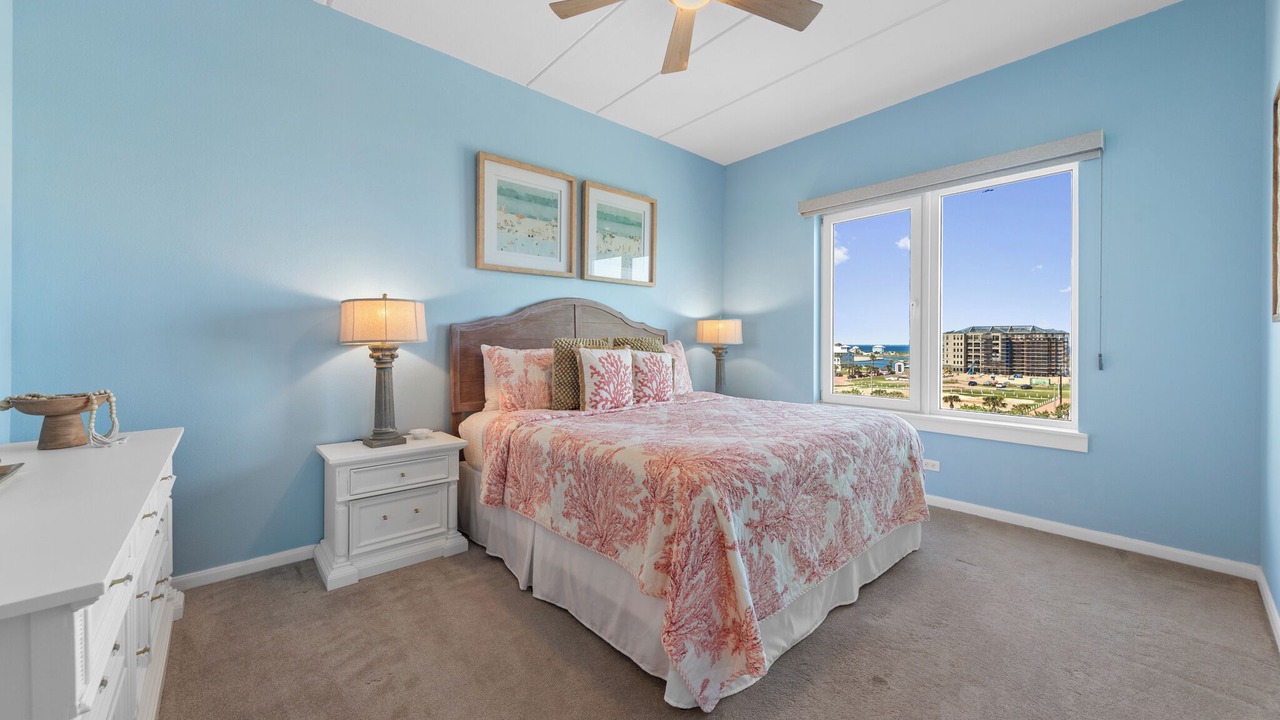 Photo of Bedroom in The Shores