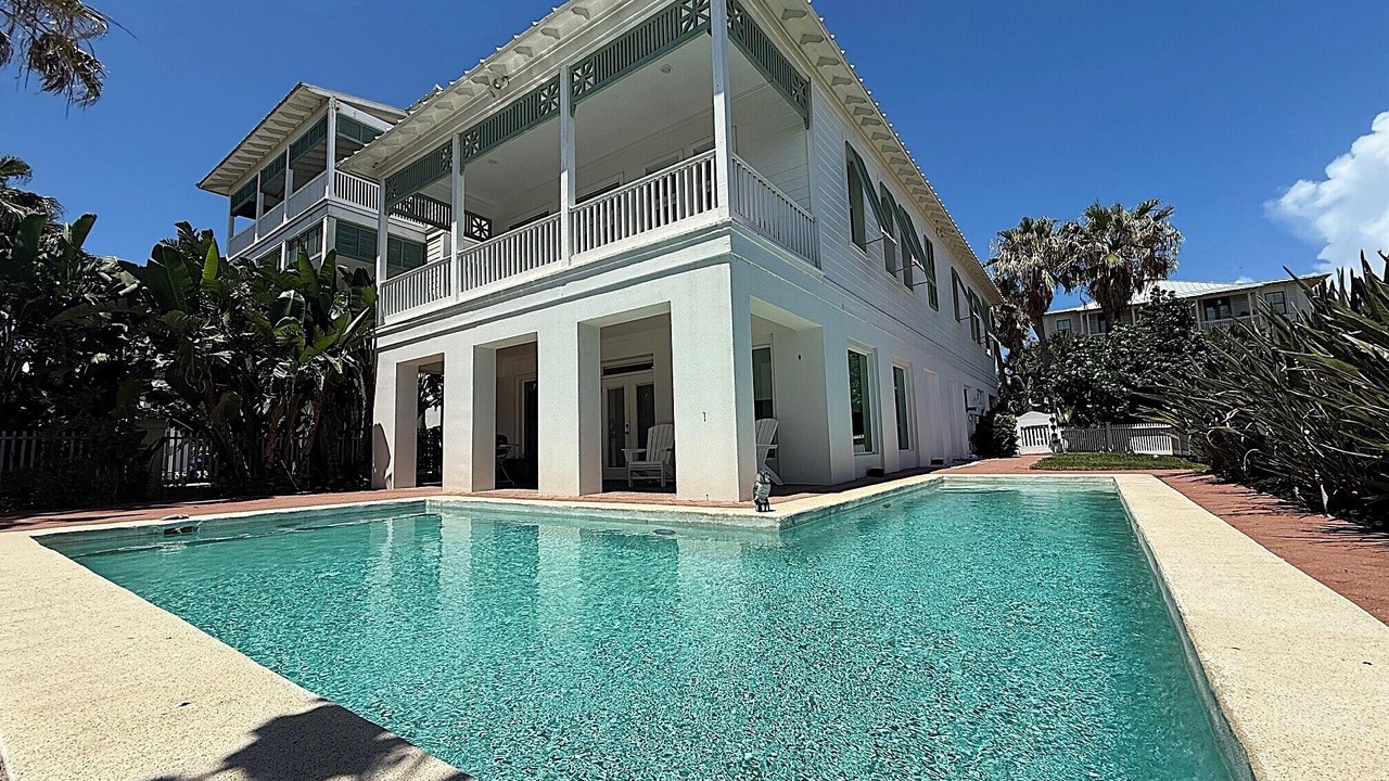 Photo of Outdoor in The Shores