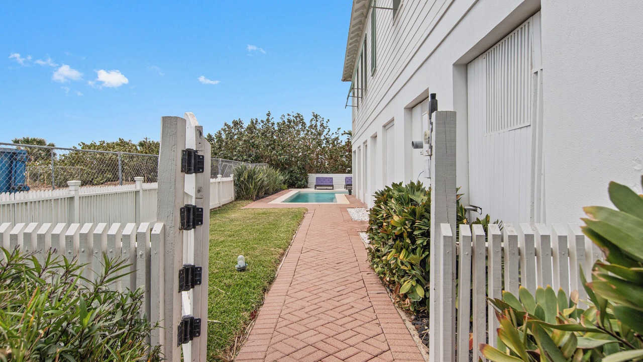 Photo of Outdoor in The Shores