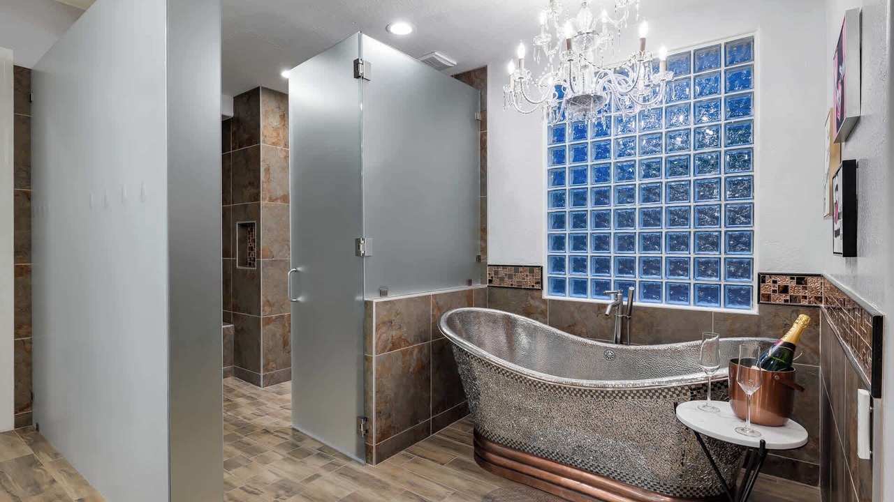Photo of Bathroom in Arrowhead Lakes