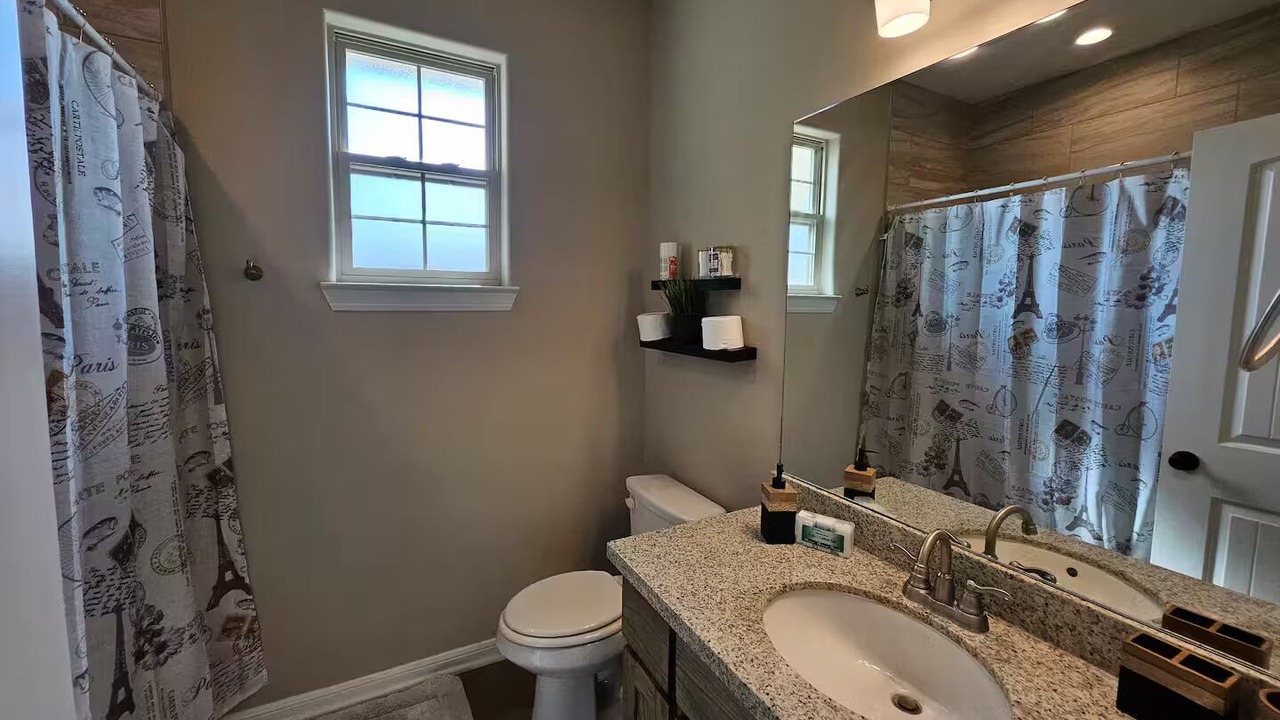 Photo of Bathroom in Edinburg