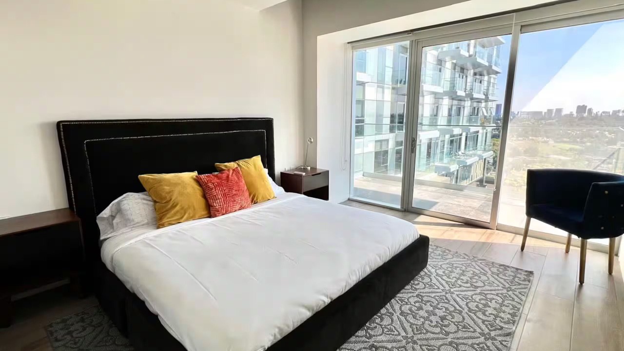 Photo of Bedroom in Financial District