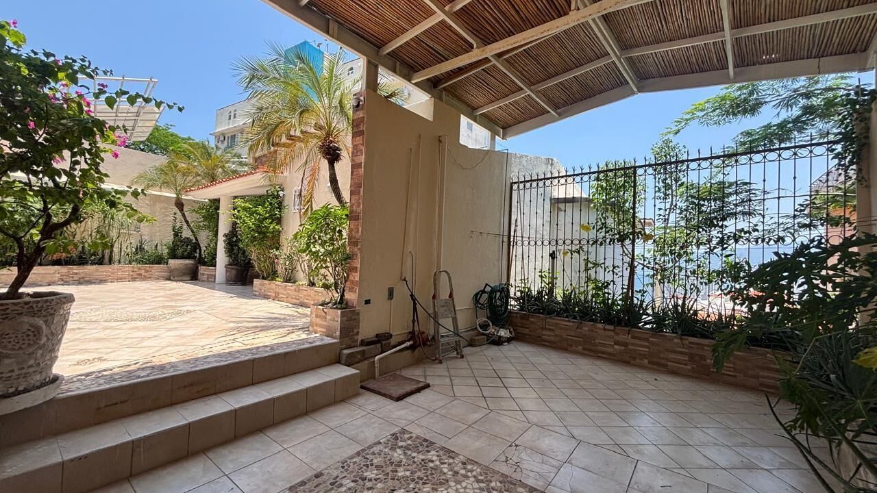 Photo of Patio Balcony in La Cima
