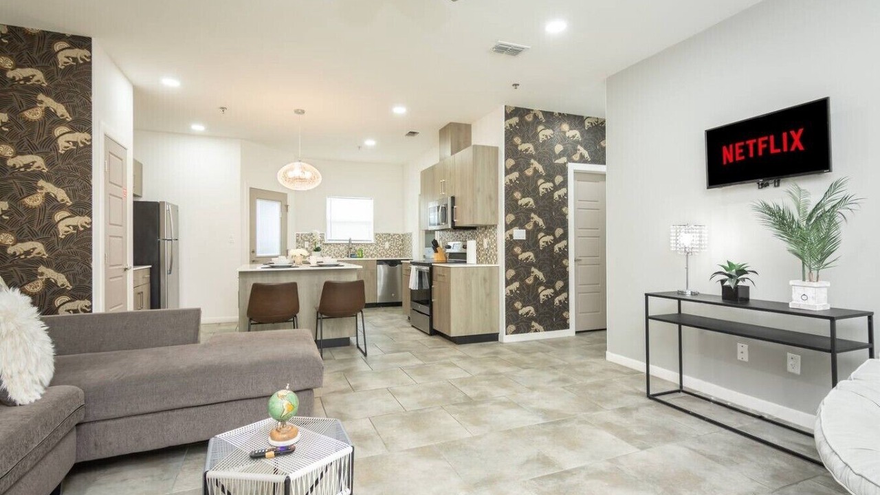 Photo of Livingroom in Edinburg