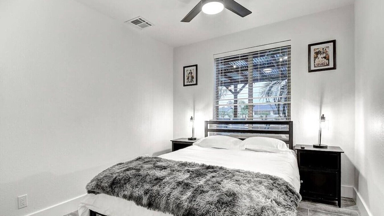 Photo of Bedroom in Paradise Valley Village