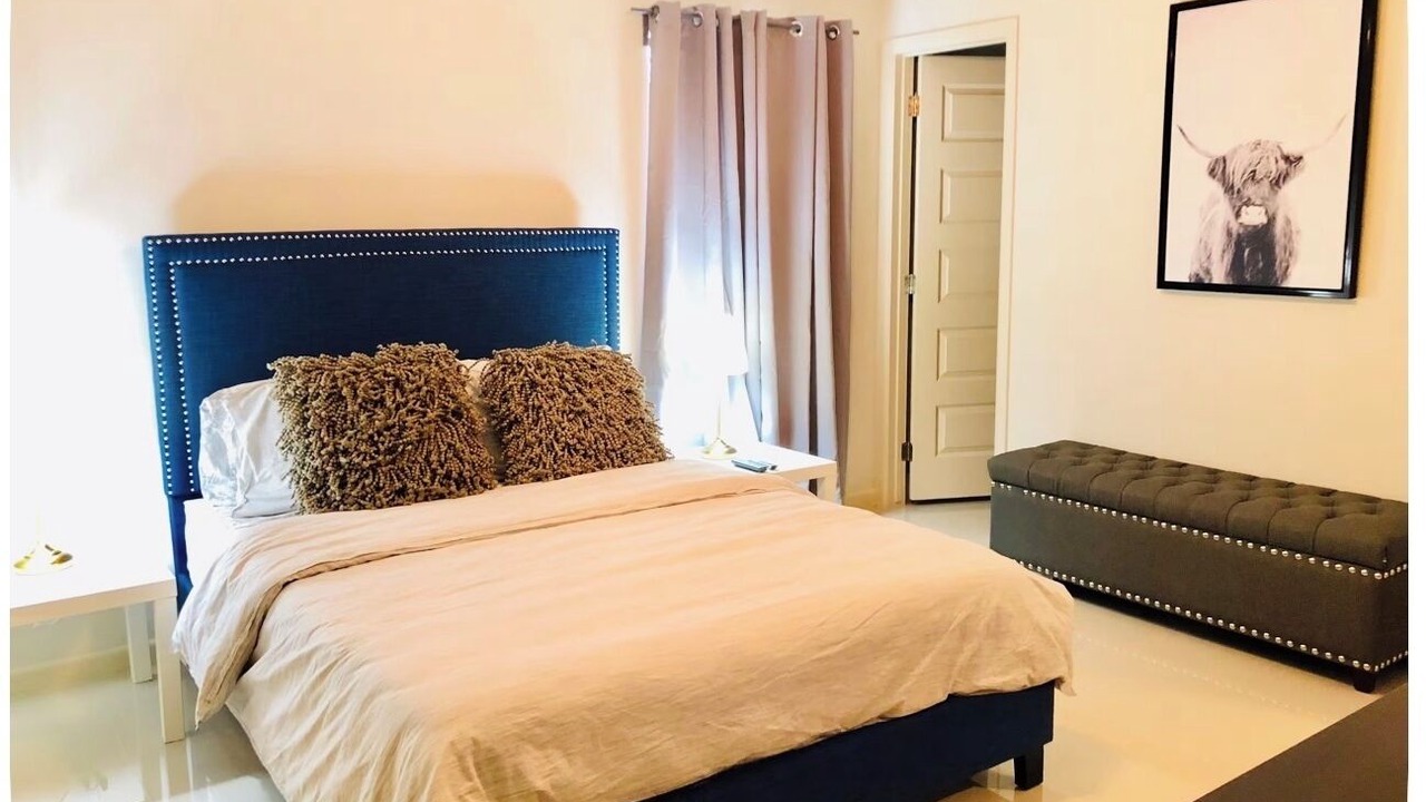 Photo of Bedroom in Edinburg