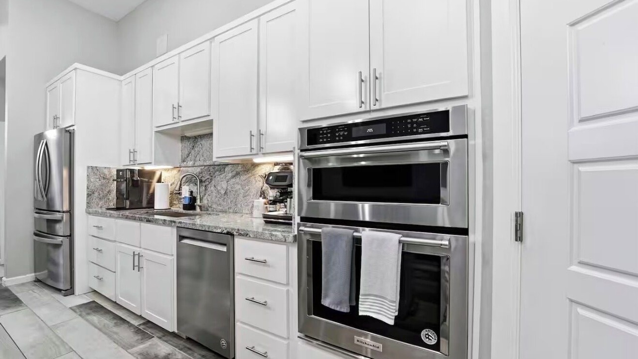 Photo of Kitchen in Edinburg