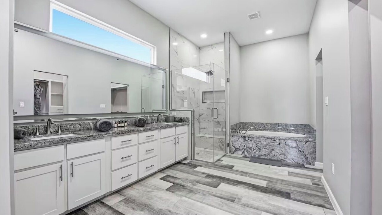Photo of Bathroom in Edinburg
