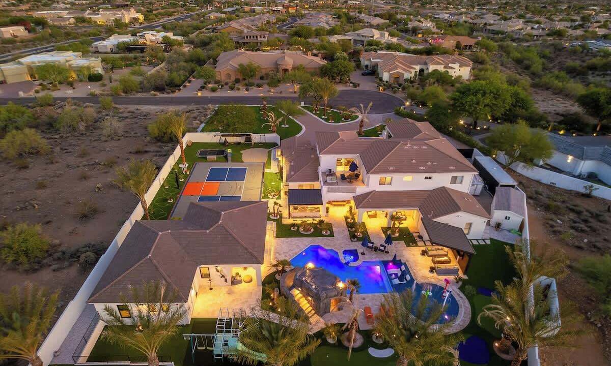 Photo of Outdoor in McDowell Acres