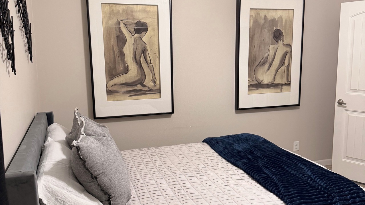 Photo of Bedroom in Edinburg