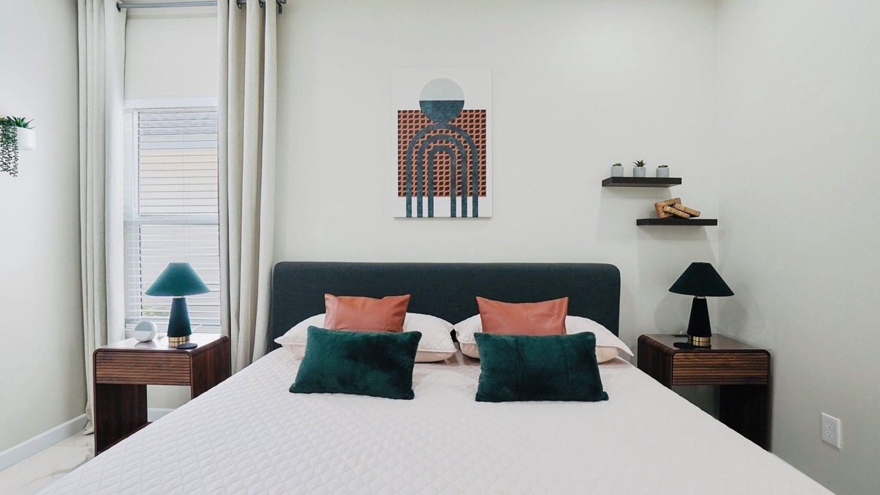 Photo of Bedroom in Edinburg