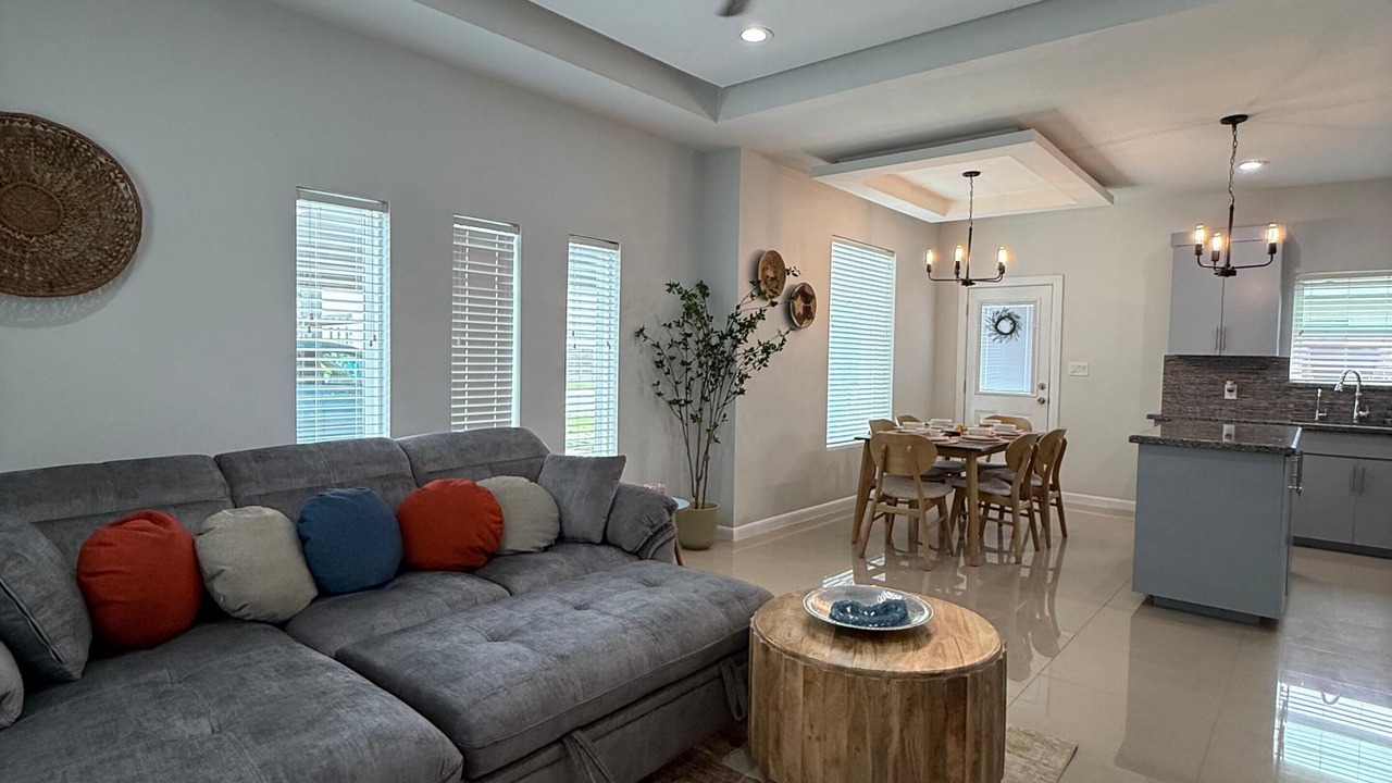 Photo of Livingroom in Pharr