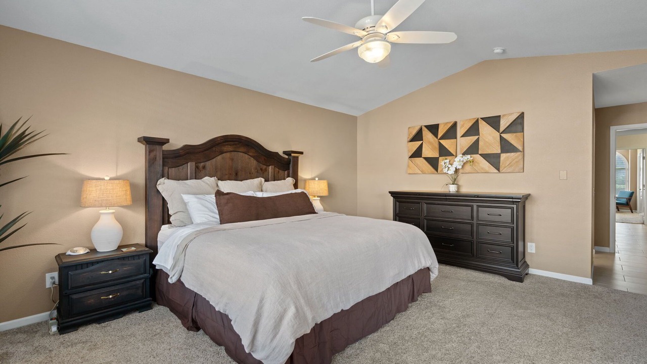 Photo of Bedroom in Saddlebrooke