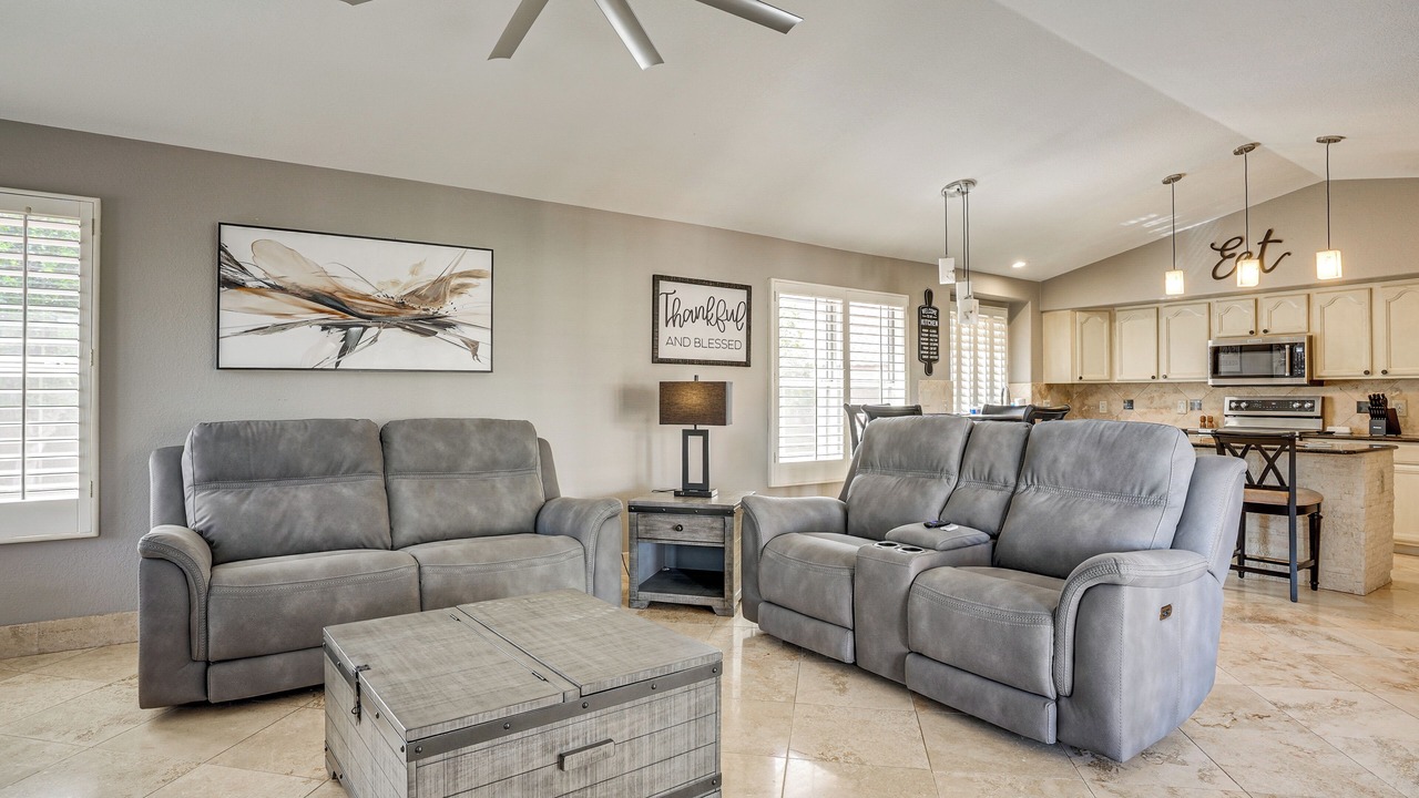 Photo of Livingroom in Arrowhead Ranch